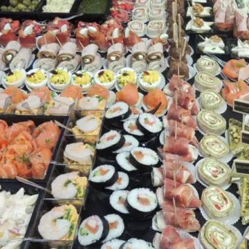 Hapjes schotel First Class